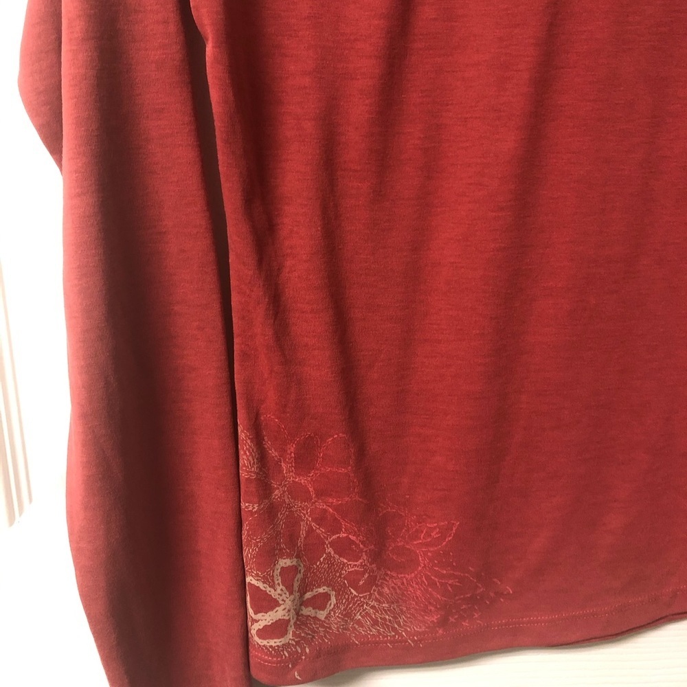 The North face long sleeve t shirt fitted women small vapor wick burnt orange - Picture 4 of 6